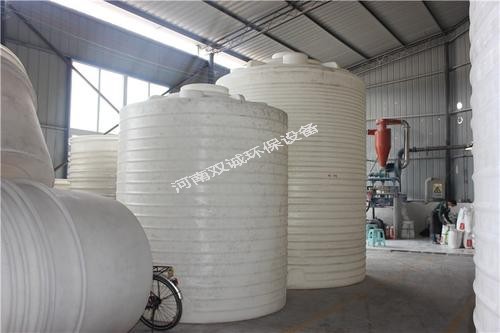 【雙誠儲罐】塑料儲罐對環境保護有哪些影響?