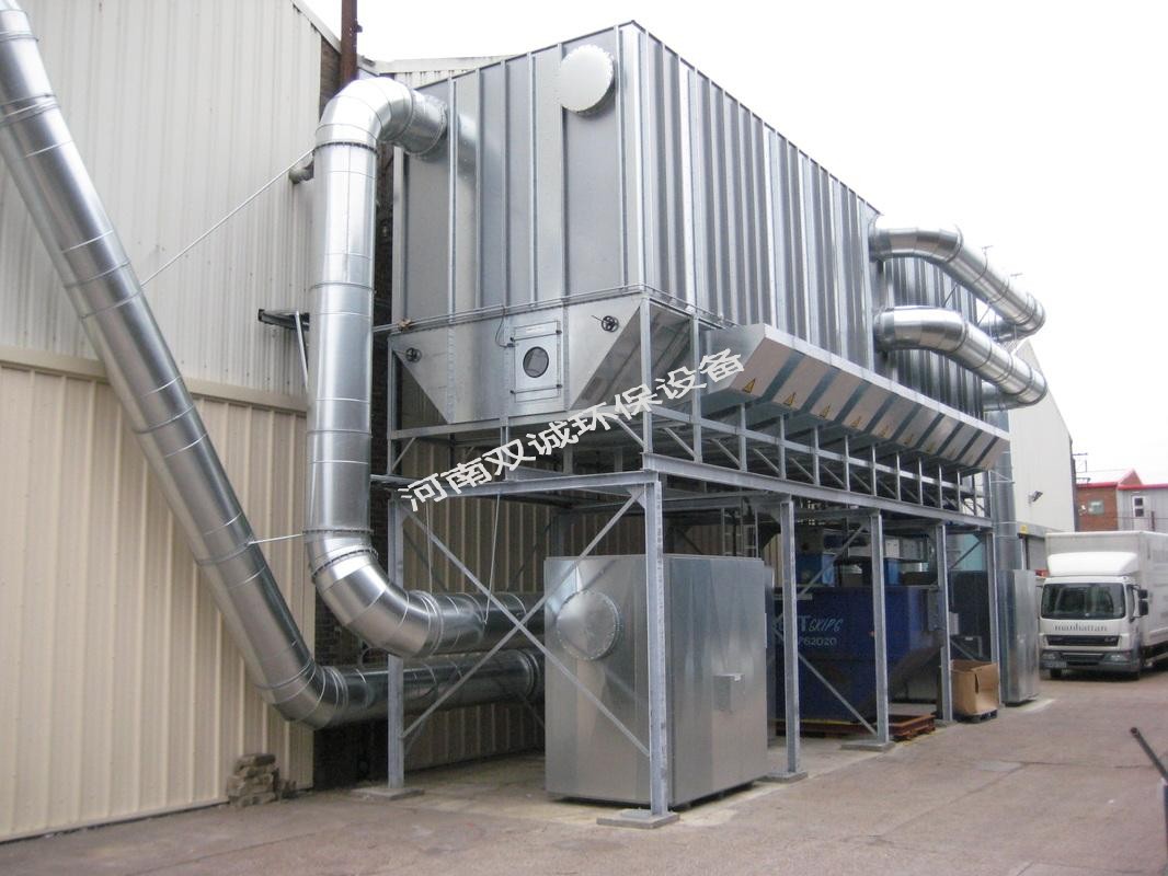 固體廢物焚燒爐的工作原理: