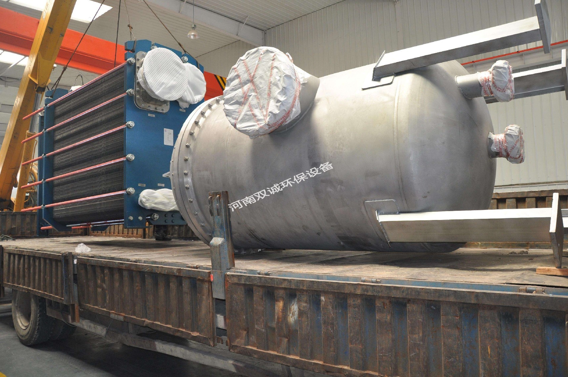 升膜蒸發(fā)器的原理: